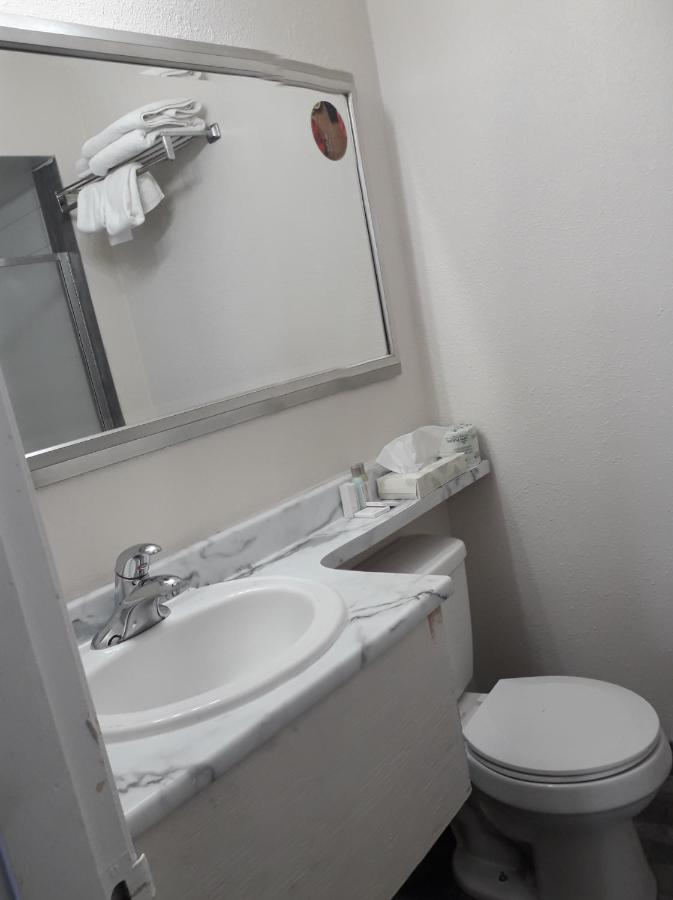 Downtown Motel Prince George Luaran gambar